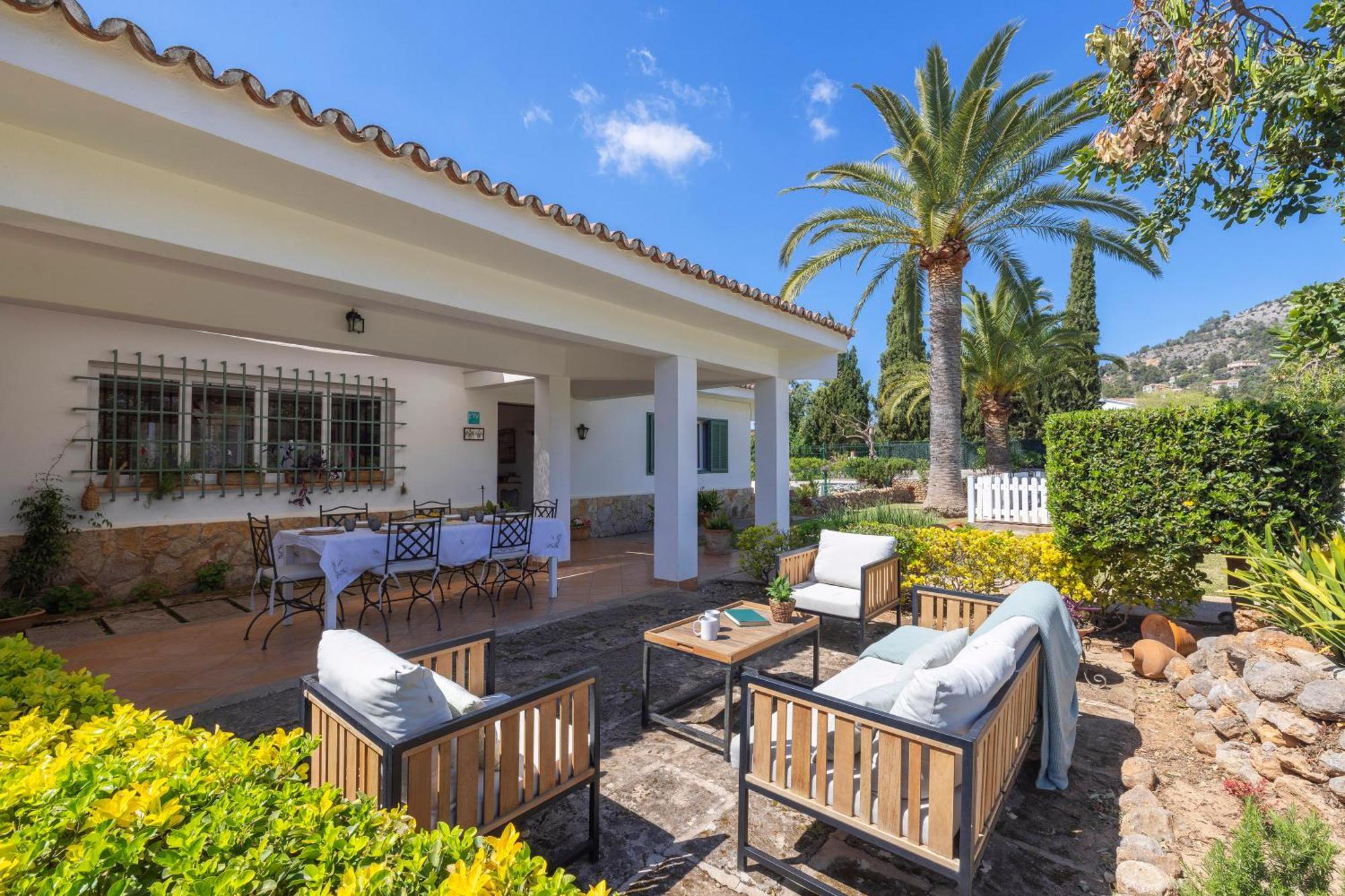 Ideal House For Two Families With Pool And Barbecue Plamanyola エクステリア 写真