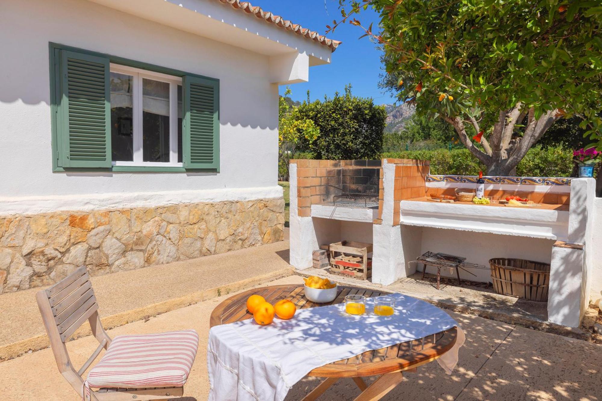 Ideal House For Two Families With Pool And Barbecue Plamanyola エクステリア 写真