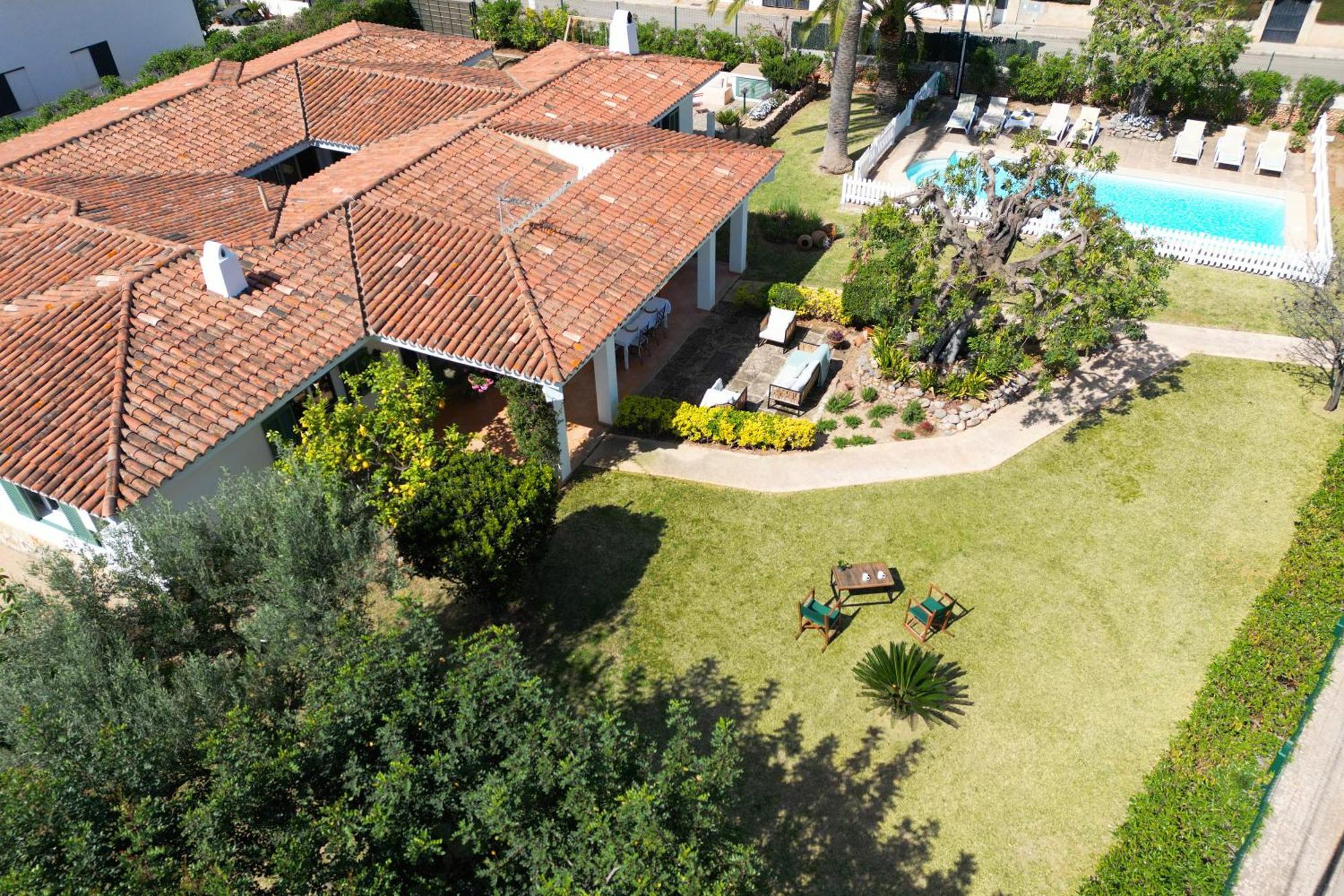 Ideal House For Two Families With Pool And Barbecue Plamanyola エクステリア 写真