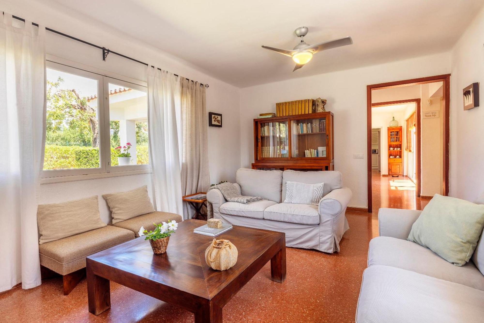 Ideal House For Two Families With Pool And Barbecue Plamanyola エクステリア 写真
